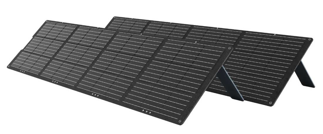 Mango Power E 240V Solar Generator Bundle