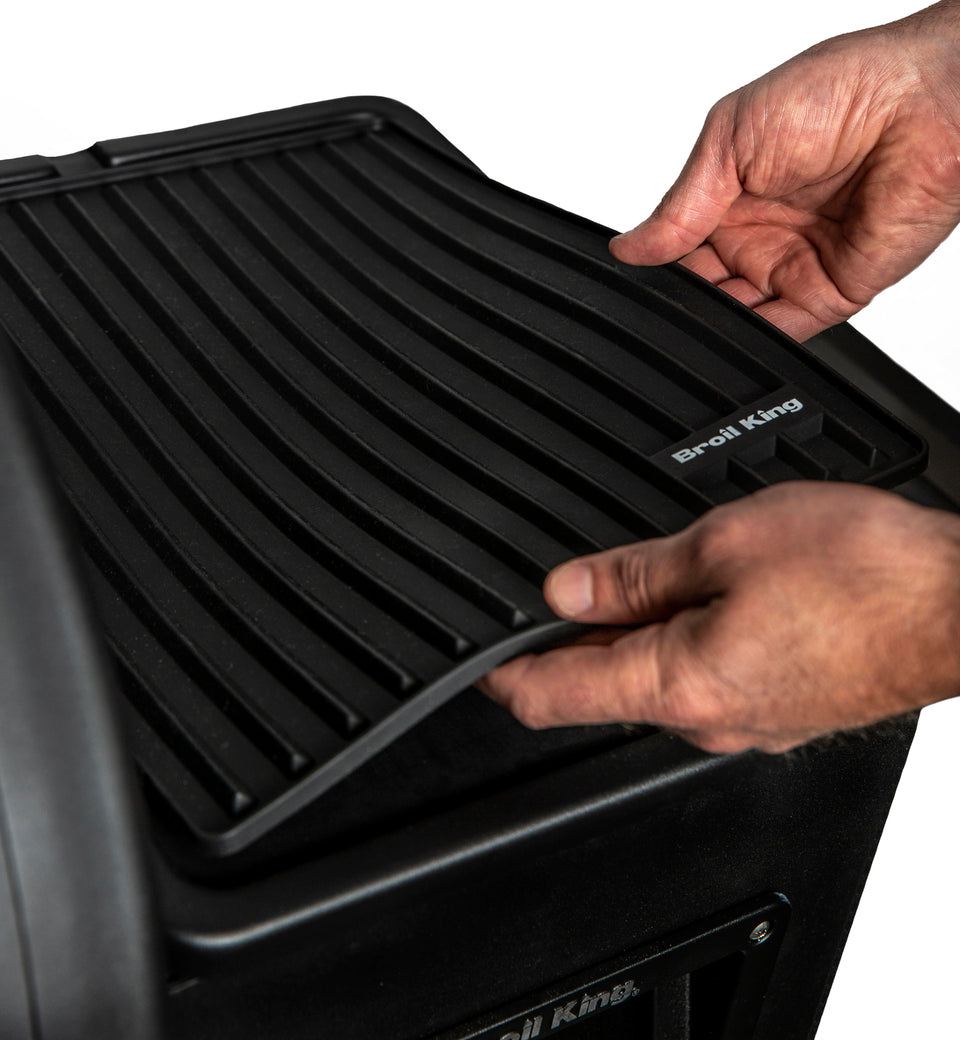 Broil King Silicone Magnetic Side Shelf Mat (BK60007)